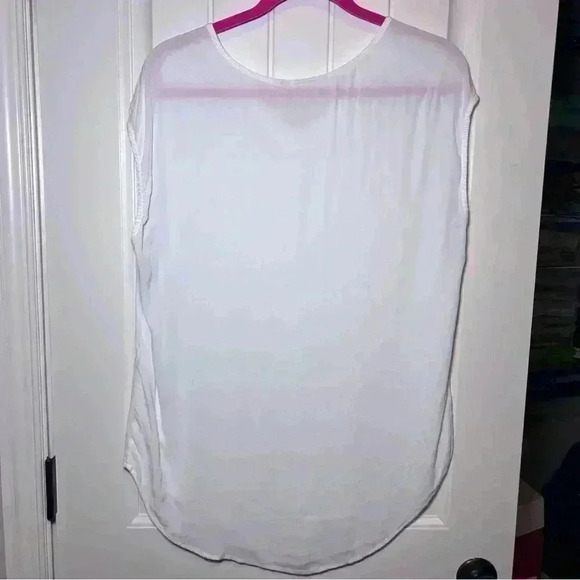 Chico’s Women’s Solid White Sheer Sleeveless Flowy Blouse Size 1 Medium - Picture 6 of 6